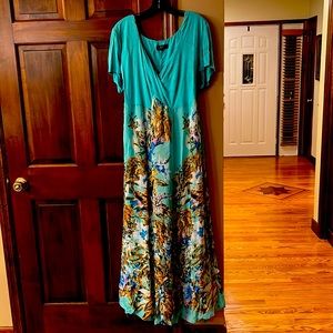 IGIG Plus Size Christina Maxi Dress in Mint Floral 26/28